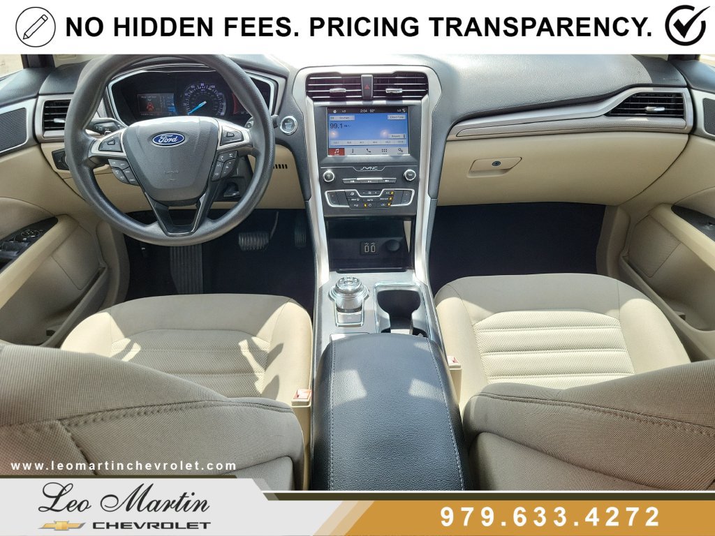 Used 2019 Ford Fusion SE FWD image 11