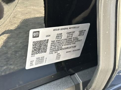 Used 2025 Chevrolet Suburban RST image 34