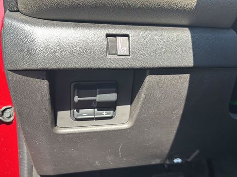 Used 2023 Chevrolet Colorado ZR2 w/ ZR2 Convenience Package III AWD/4WD image 18