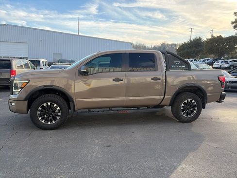 Used 2020 Nissan Titan PRO-4X w/ Pro-4x Utility Package image 4