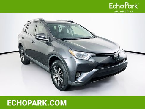 Used 2018 Toyota RAV4 XLE image 1