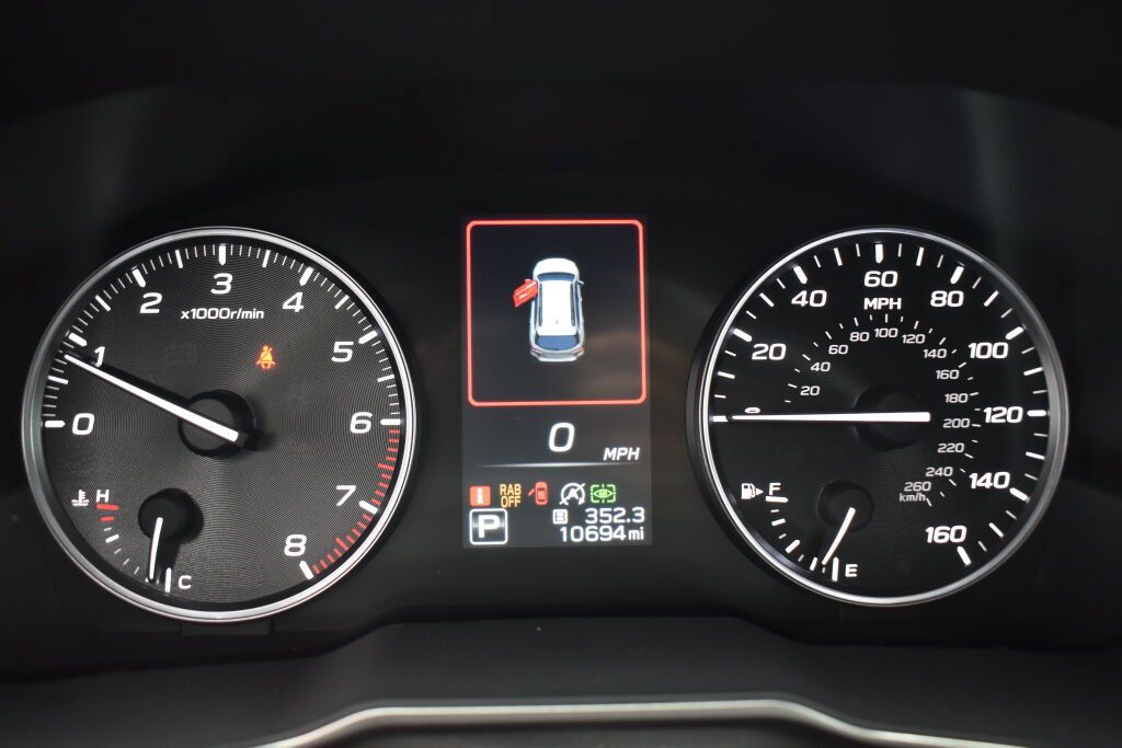 Used 2025 Subaru Outback Limited AWD/4WD image 10