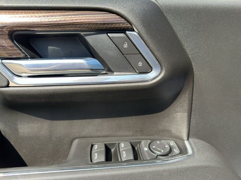 Used 2026 Chevrolet Silverado 1500 LT Trail Boss w/ LT Trail Boss Premium Package image 12