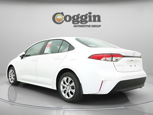 New 2026 Toyota Corolla LE FWD image 10