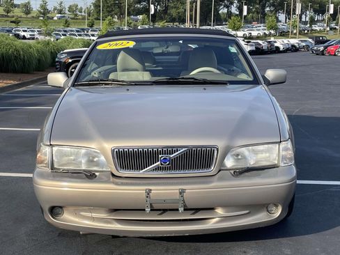 Used 2002 Volvo C70 LT FWD image 2