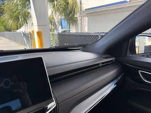 Used 2025 Jeep Compass Trailhawk w/ Trailer Tow Group image 35