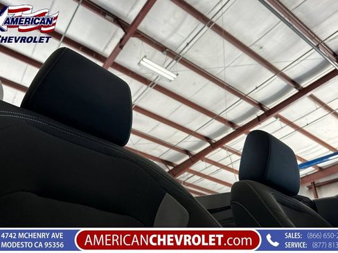 Used 2019 Chevrolet Camaro LT RWD image 22