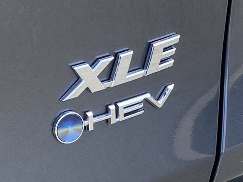 Certified 2025 Toyota RAV4 XLE w/ Convenience Package image 5