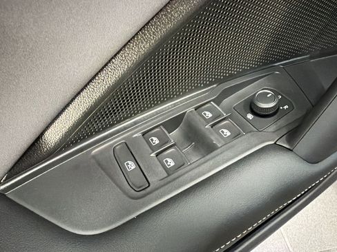 New 2026 Volkswagen Tiguan SE R-Line FWD image 13