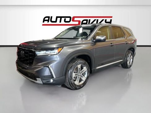 Used 2025 Honda Pilot EX-L image 3