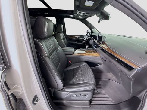 Used 2021 Cadillac Escalade Sport Platinum w/ LPO, ONYX Package AWD/4WD image 20