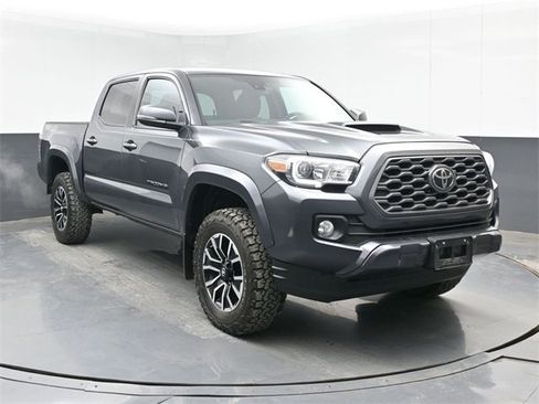 Used 2020 Toyota Tacoma TRD Sport w/ Blackout Package image 2