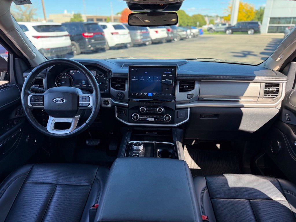 Used 2023 Ford Expedition Max XLT AWD/4WD image 2