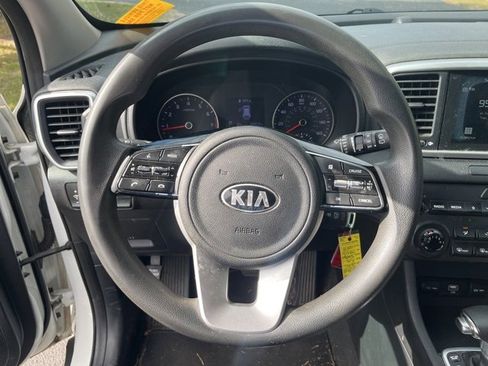 Used 2020 Kia Sportage LX image 20