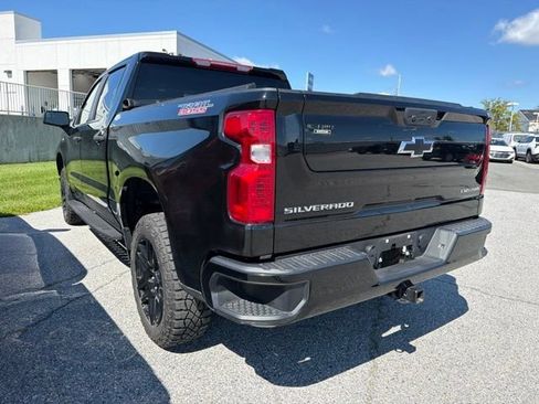 Used 2024 Chevrolet Silverado 1500 Custom Trail Boss AWD/4WD image 4