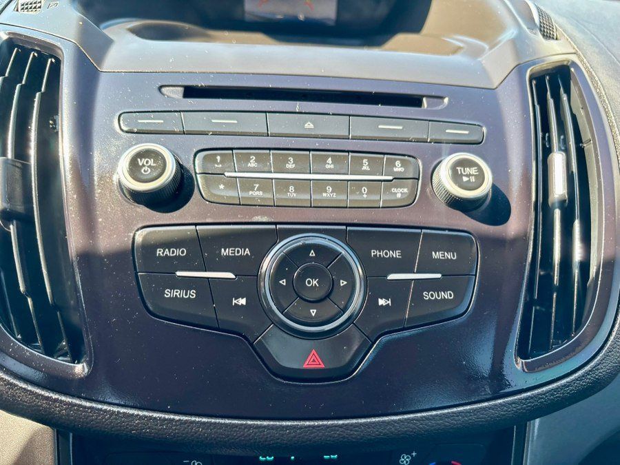 Used 2017 Ford C-MAX SE FWD image 24