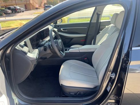 Used 2025 Hyundai Sonata SEL FWD image 7