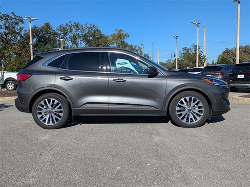 Certified 2020 Ford Escape Titanium image 3