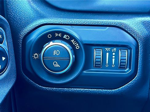 Used 2022 Jeep Gladiator Rubicon w/ LED Lighting Group image 37