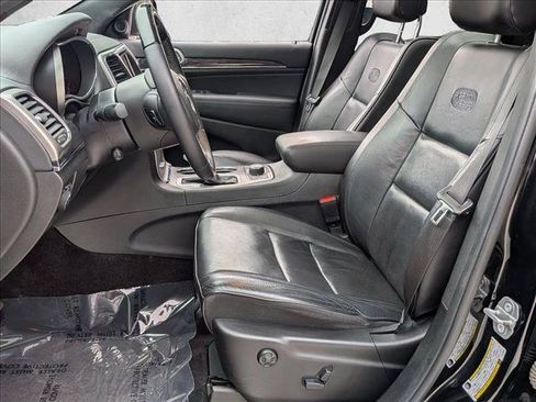 Used 2018 Jeep Grand Cherokee Overland AWD/4WD image 17