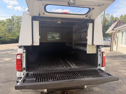 Used 2016 Ford F250 XL w/ Power Equipment Group RWD image 20