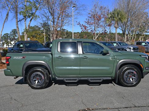 Used 2025 Nissan Frontier Pro-X w/ Tow Package image 5