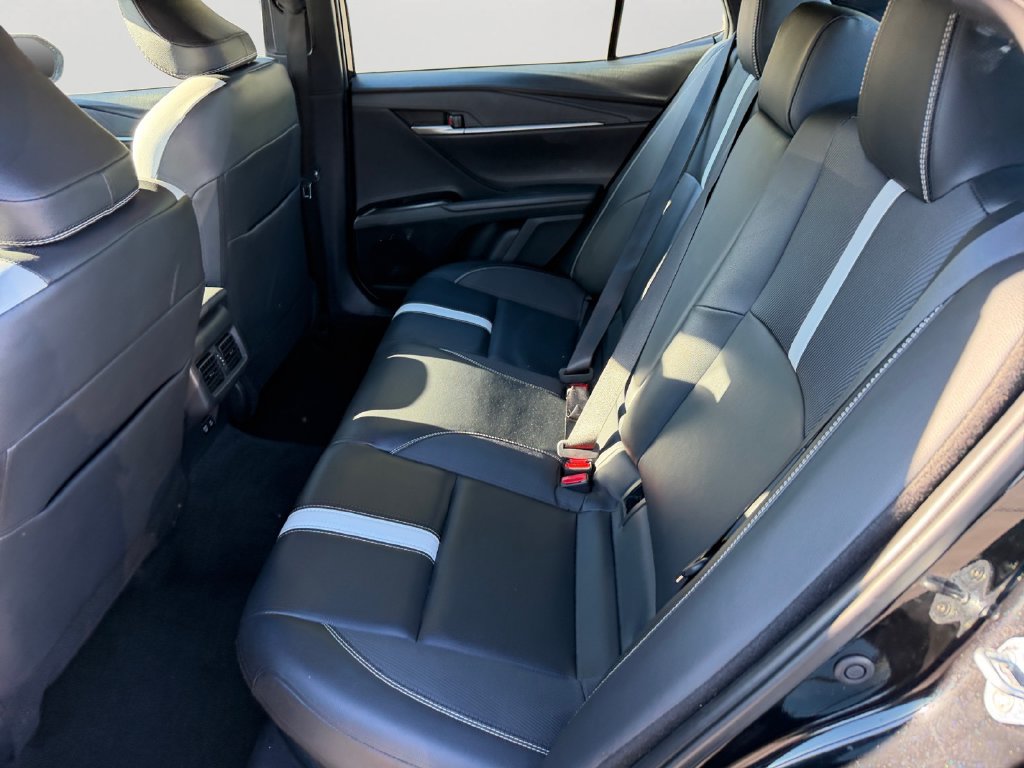 Used 2025 Toyota Camry Hybrid FWD image 14