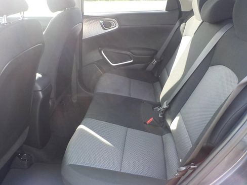 Used 2023 Kia Soul LX w/ LX Technology Package image 10