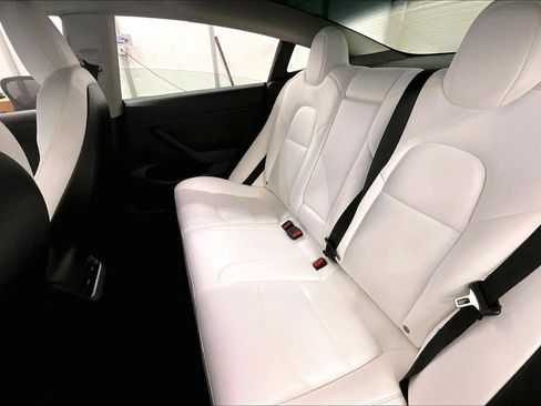 Used 2022 Tesla Model 3 Long Range image 26