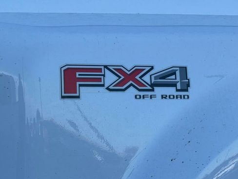 Used 2024 Ford F350 XLT w/ FX4 Off-Road Package image 9
