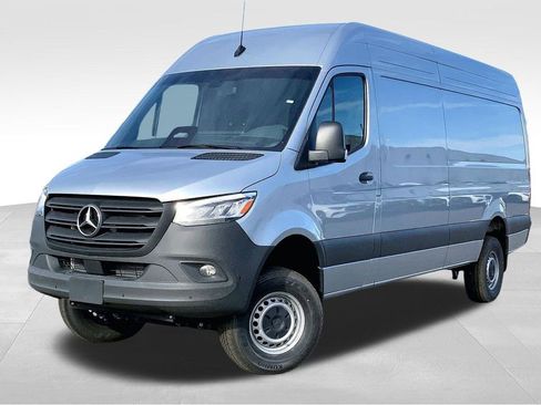 New 2025 Mercedes-Benz Sprinter 2500 image 2