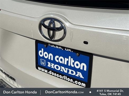 Used 2017 Toyota Highlander XLE image 7