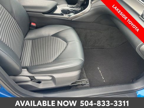 Used 2020 Toyota Camry SE FWD image 18