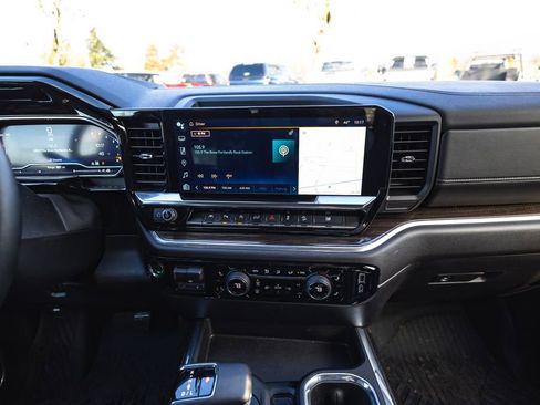 New 2025 Chevrolet Silverado 1500 LT w/ Z71 Off-Road Package image 29