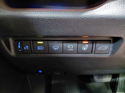 Used 2022 Toyota RAV4 Limited AWD/4WD image 41