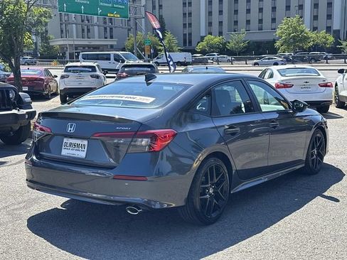 Used 2023 Honda Civic Sport image 3