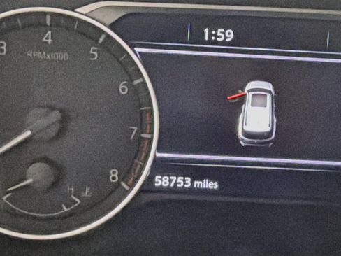 Used 2022 Nissan Pathfinder SL FWD image 18