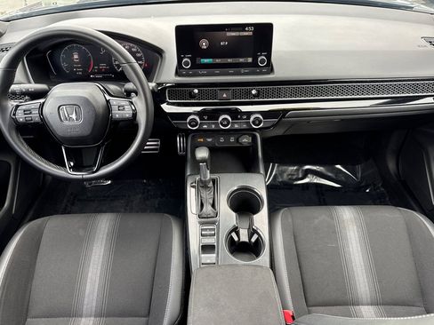 Used 2025 Honda Civic Sport image 3