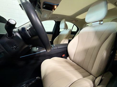Used 2024 Mercedes-Benz E 350 4MATIC Sedan w/ Driver Assistance Package image 6