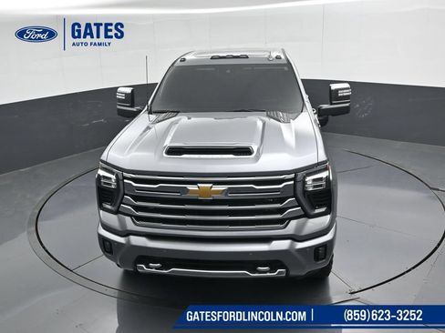 Used 2024 Chevrolet Silverado 2500 High Country w/ High Country Premium Package AWD/4WD image 52