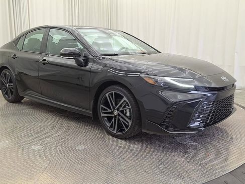 Certified 2025 Toyota Camry XSE FWD image 5
