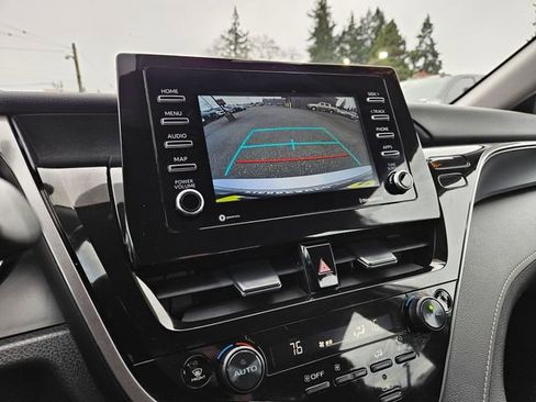 Used 2022 Toyota Camry SE FWD image 27