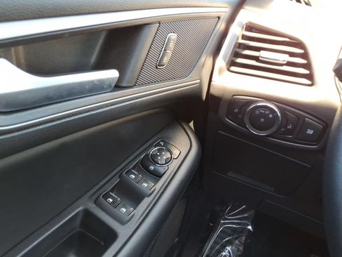 Used 2024 Ford Edge SEL AWD/4WD image 21