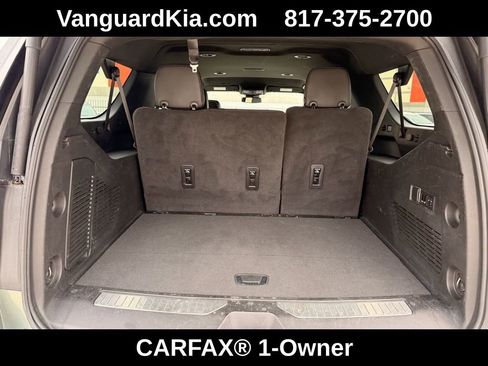 Used 2023 Chevrolet Suburban Premier image 25