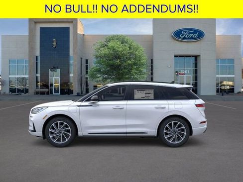 New 2026 Lincoln Corsair Grand Touring image 3