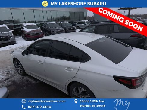 Used 2024 Subaru Legacy Premium image 4