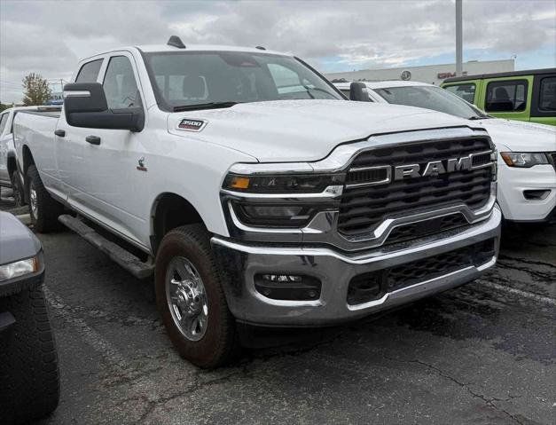 Certified 2025 RAM 3500 Tradesman AWD/4WD image 3