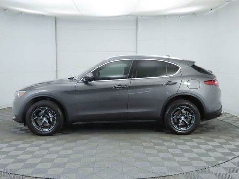 Used 2020 Alfa Romeo Stelvio image 8