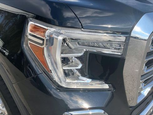 Used 2021 GMC Sierra 1500 SLT image 26