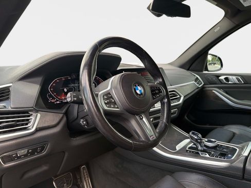 Used 2022 BMW X5 xDrive40i w/ M Sport Package AWD/4WD image 38
